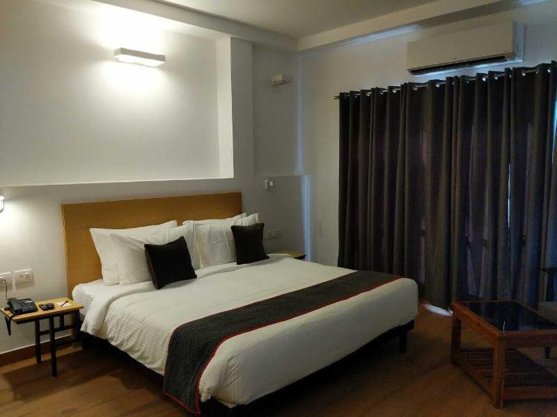 Hotel Vemara image