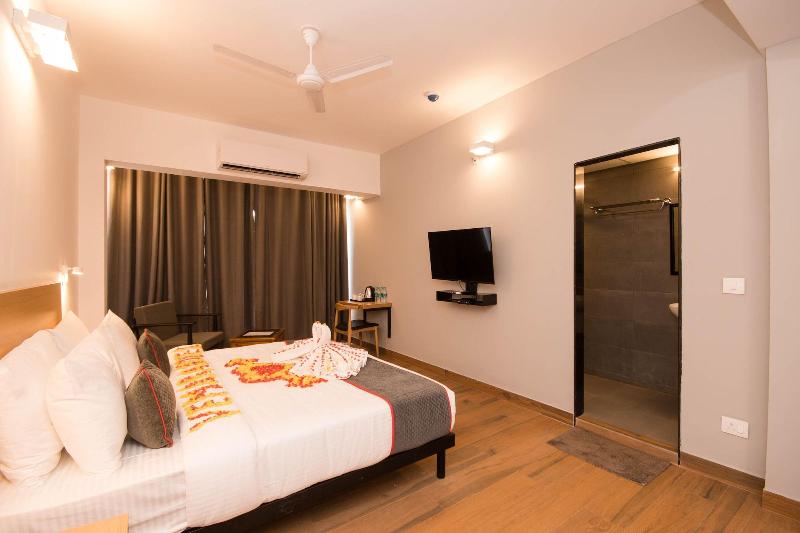 Hotel Vemara image