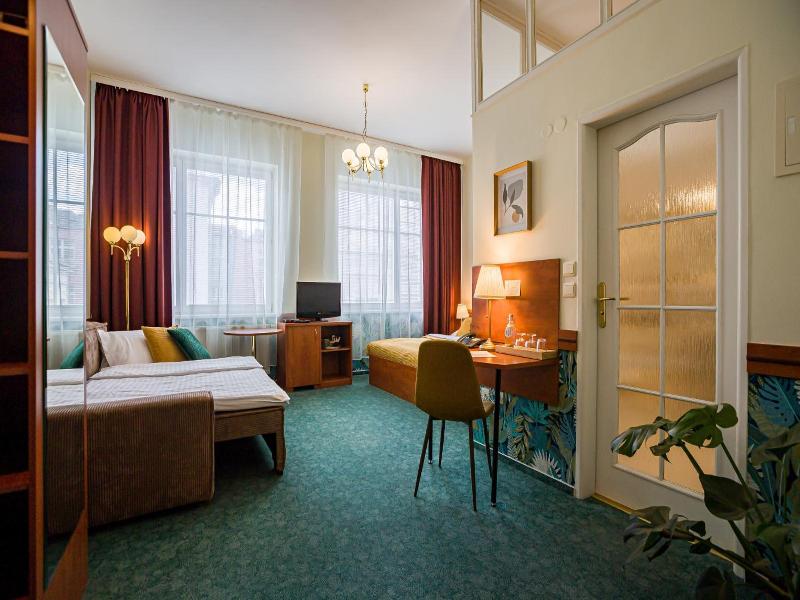 Hotel Arcus Garden image