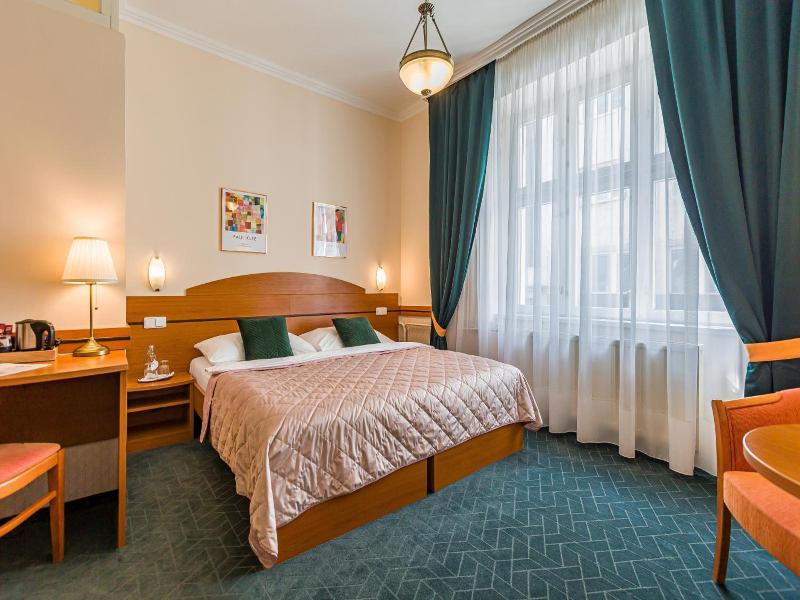 Hotel Arcus Garden image