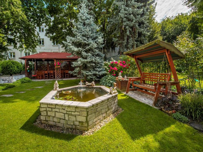 Hotel Arcus Garden image
