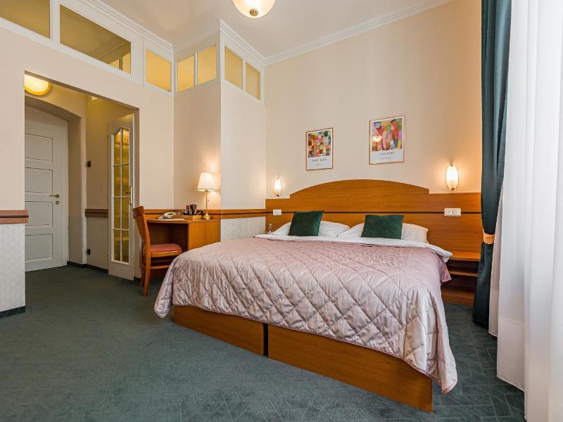 Hotel Arcus Garden image