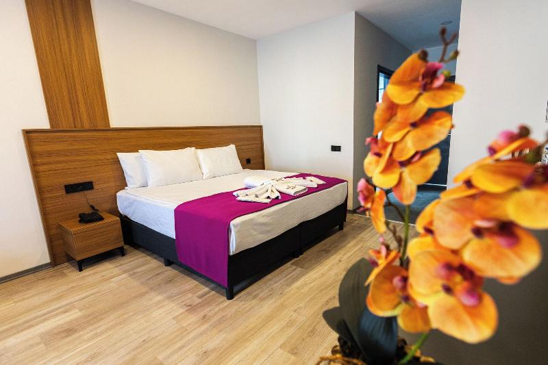Restway Hotel image