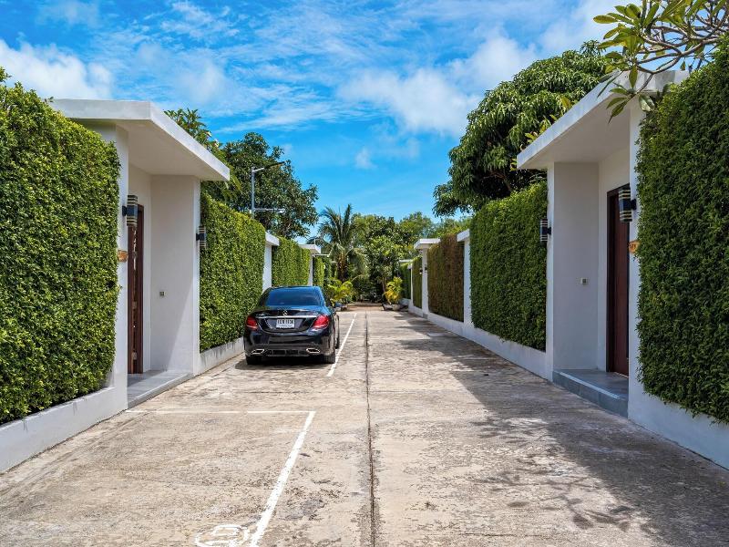 Phuket La Siesta Pool Villa And Pool Access image
