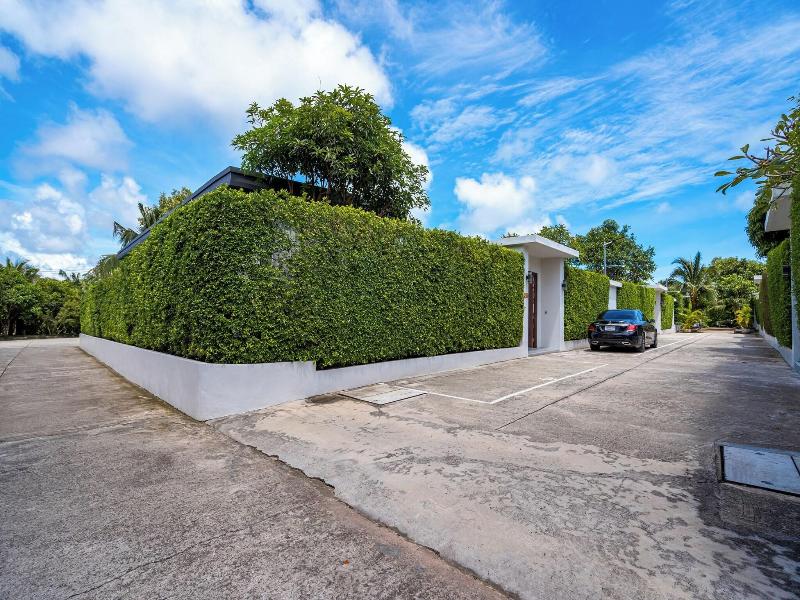 Phuket La Siesta Pool Villa And Pool Access image