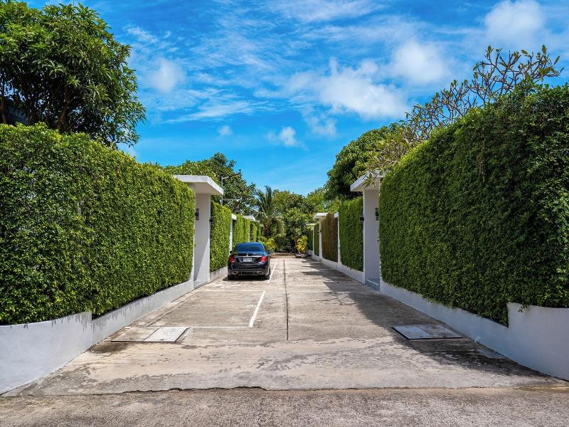 Phuket La Siesta Pool Villa And Pool Access image