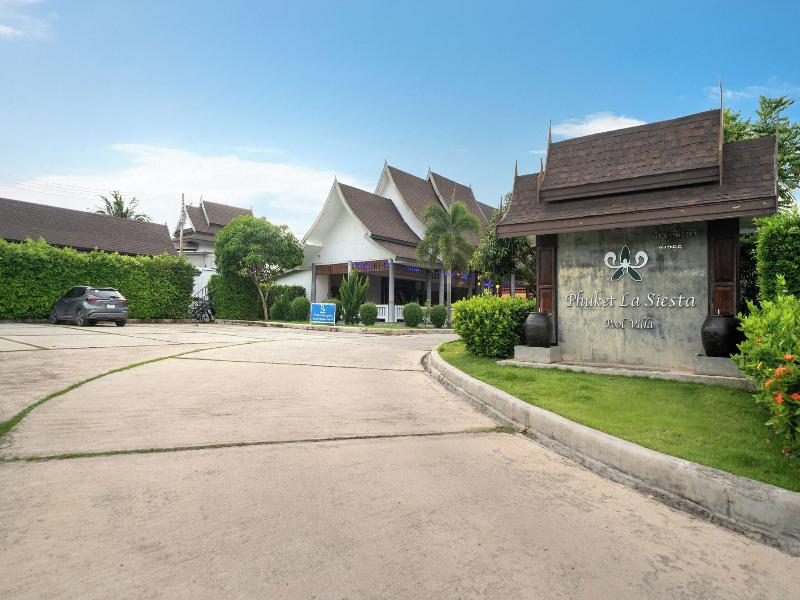 Phuket La Siesta Pool Villa And Pool Access image