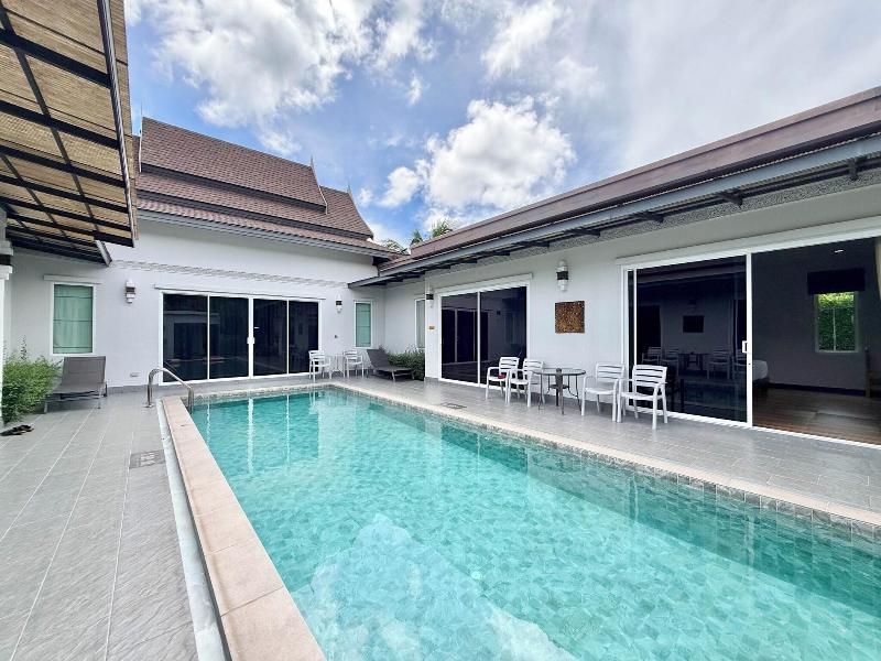 Phuket La Siesta Pool Villa And Pool Access image
