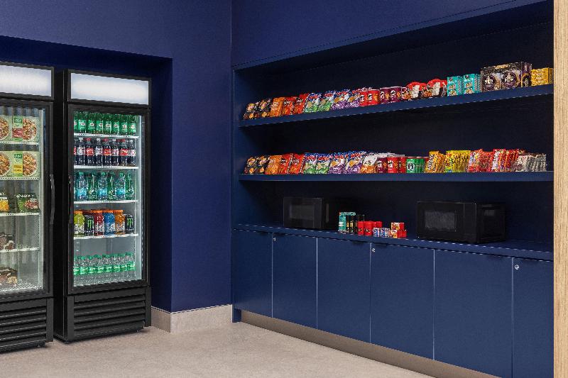 Holiday Inn Express Aeroport Montreal - St-laurent