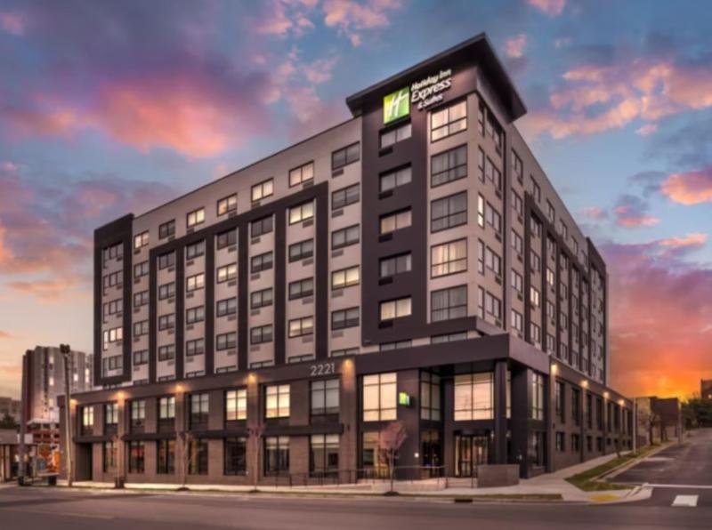 Holiday Inn Express & Suites Nashville West End Un