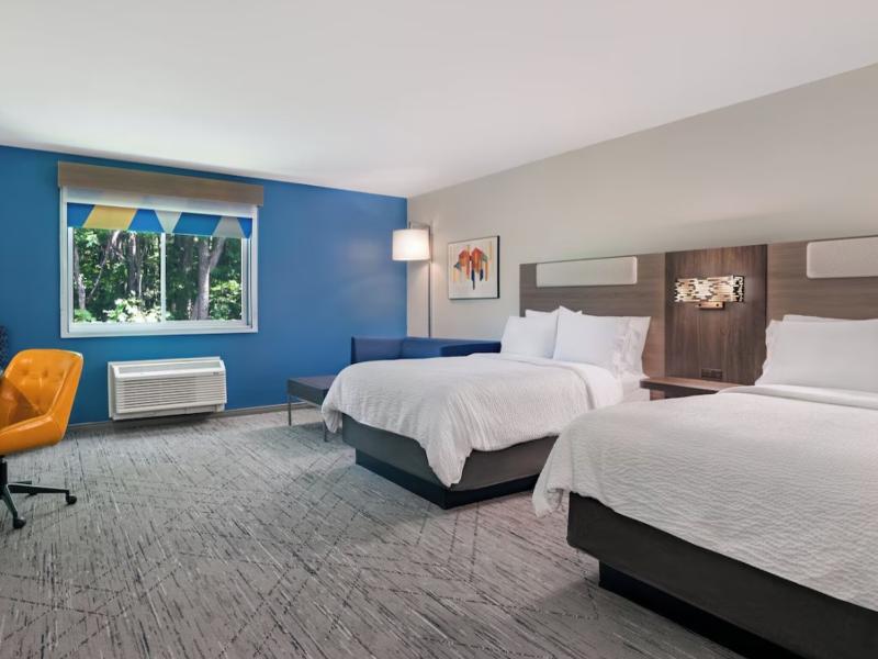 Holiday Inn Express PittsfieldLenoxBerkshires image