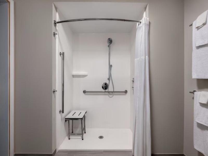 Holiday Inn Express PittsfieldLenoxBerkshires image