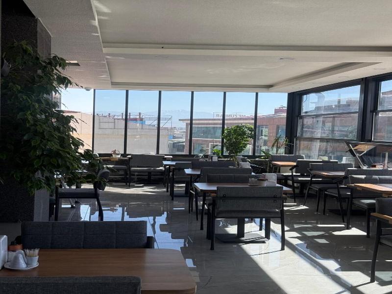 World Say Hotel
