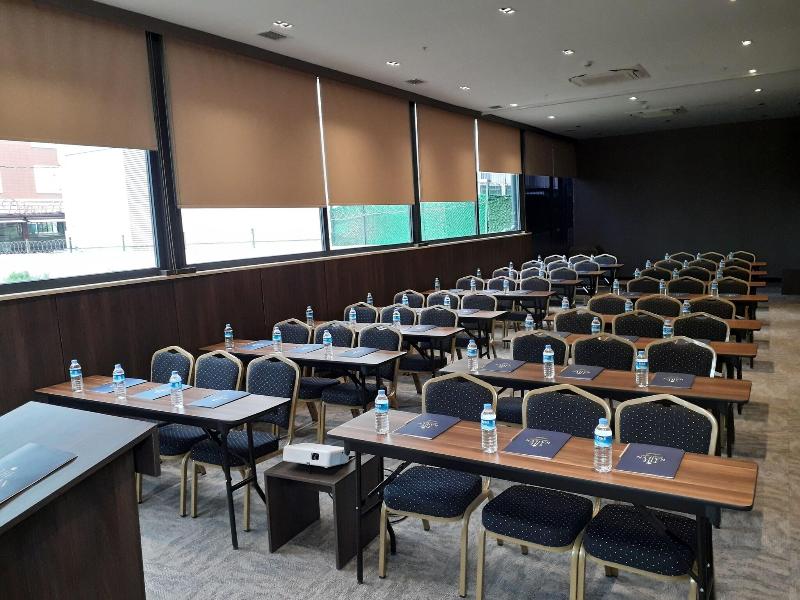 The Kailyn Hotels Suites Ata Uehir image