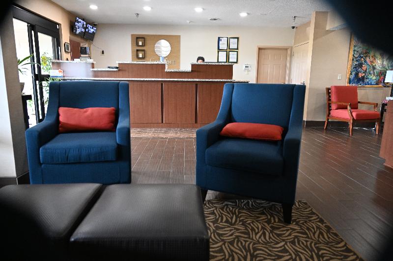 Giles Hotel Inn & Suites image