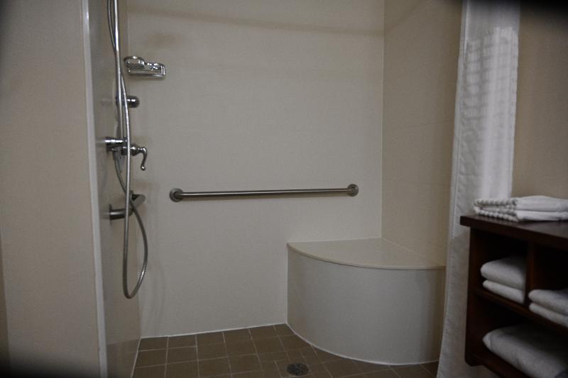 Giles Hotel Inn & Suites image