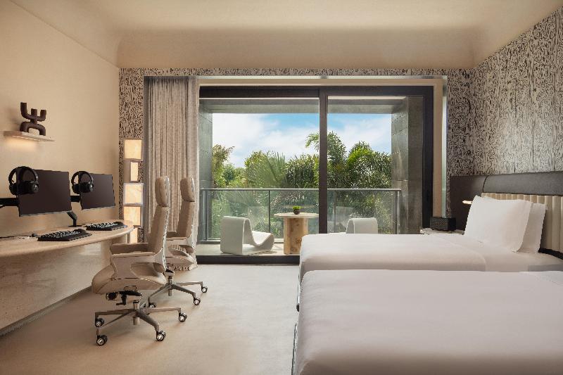 Kimpton Aqeos Hainan image
