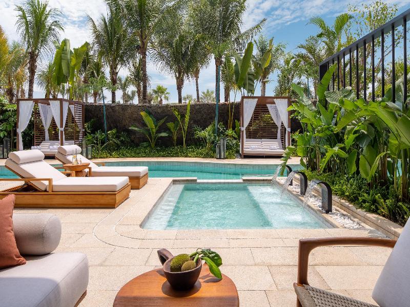 Kimpton Aqeos Hainan image