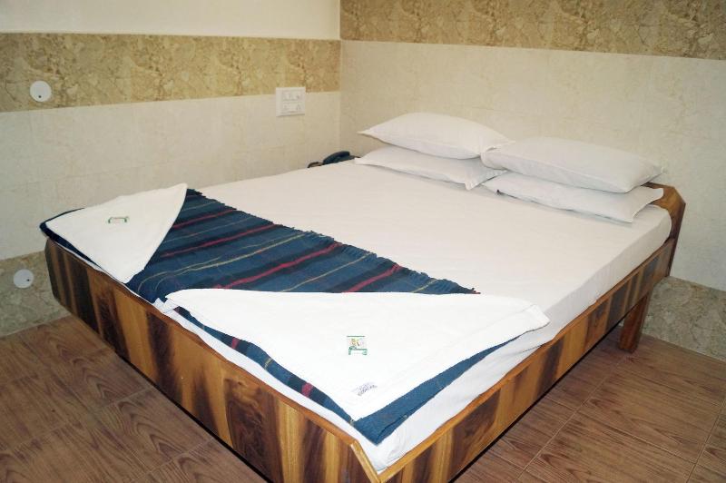Sri Kumara Lodge image
