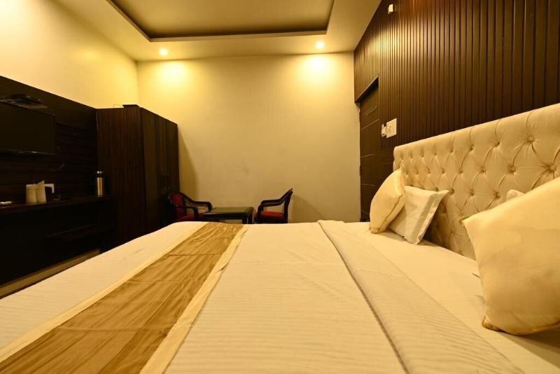 Hotel I.p. Palace image