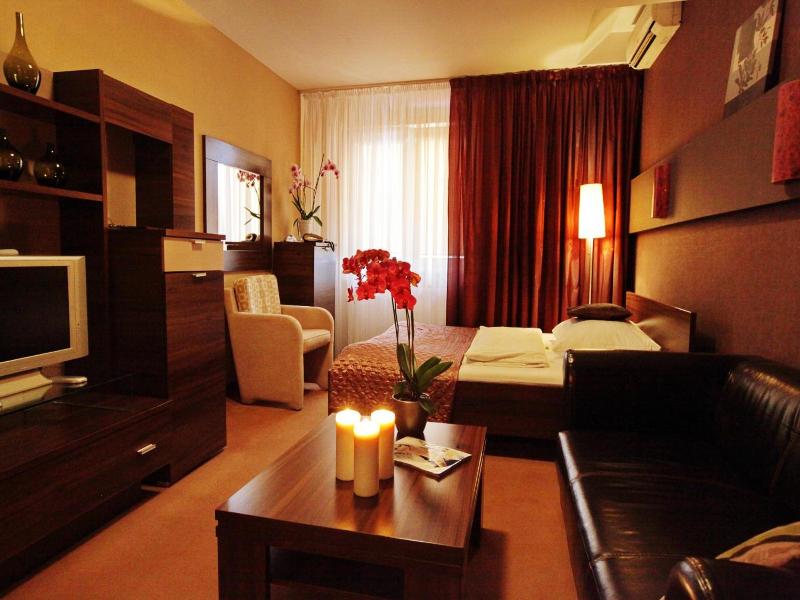 City Hotel Nitra image