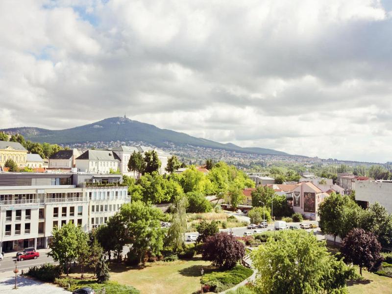 City Hotel Nitra image