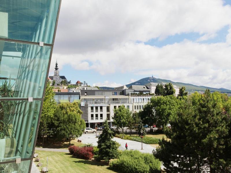 City Hotel Nitra image