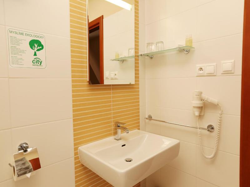 City Hotel Nitra image