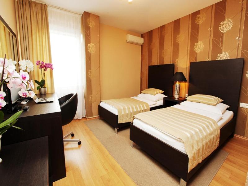 City Hotel Nitra image