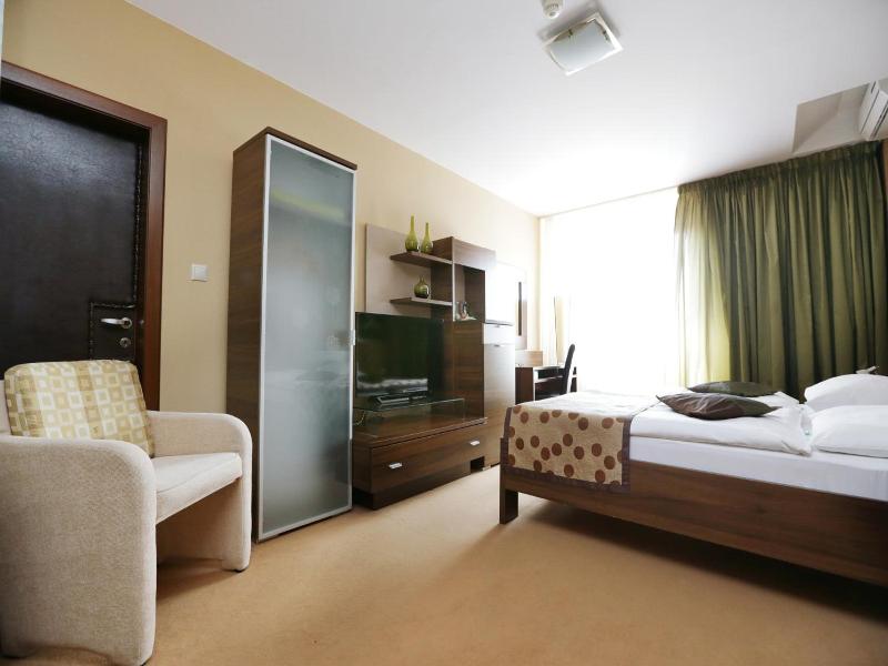 City Hotel Nitra image