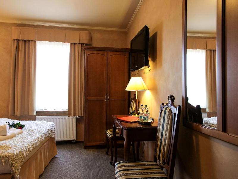 Hotel Ksi Ocia Jv Zefa image