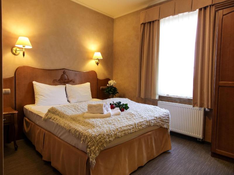 Hotel Ksi Ocia Jv Zefa image