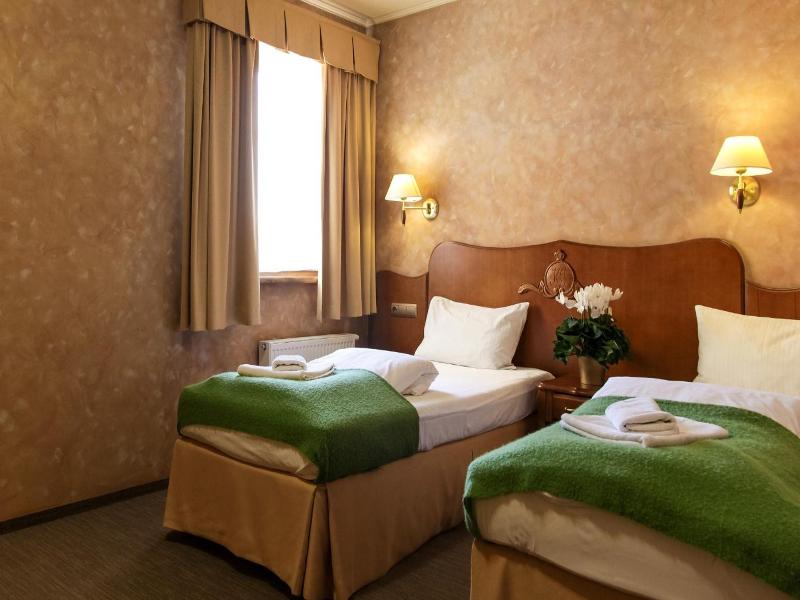 Hotel Ksi Ocia Jv Zefa image