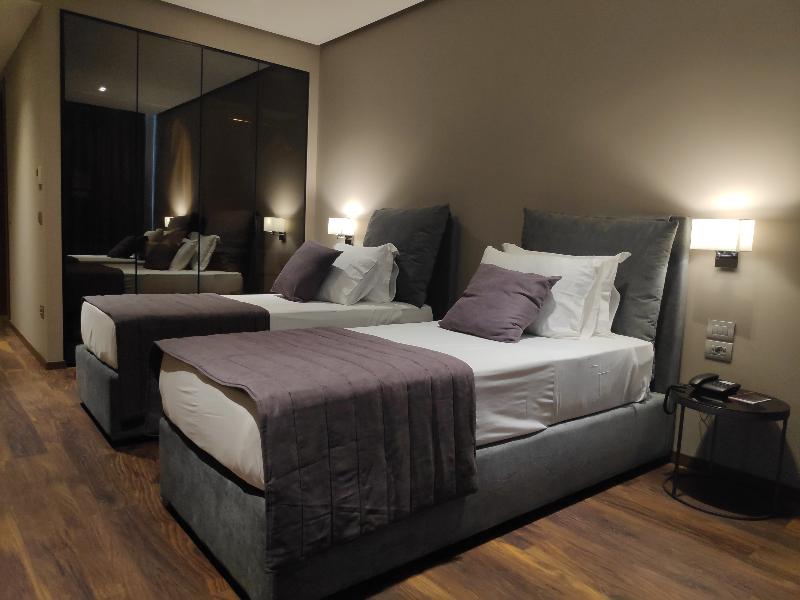 Supreme Hotel image