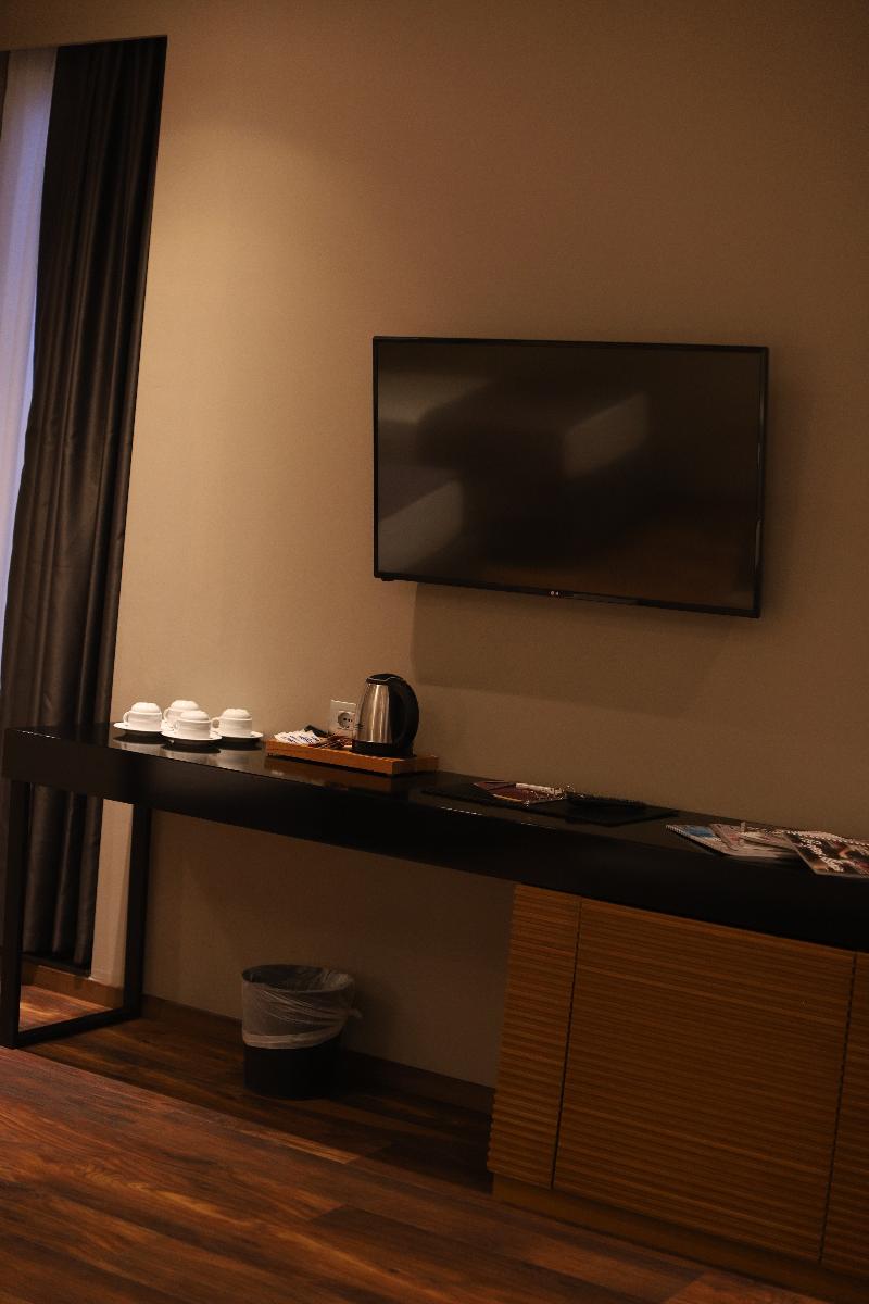 Supreme Hotel image