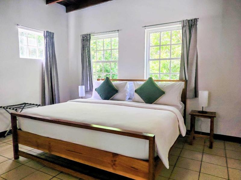 Alma Vida Hotel image