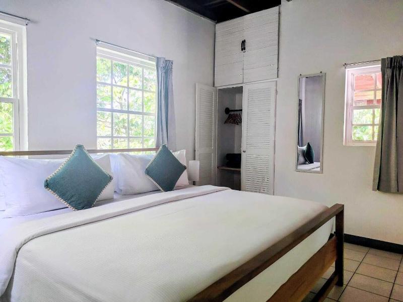 Alma Vida Hotel image