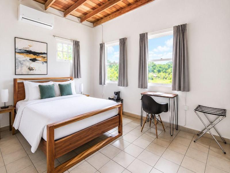 Alma Vida Hotel image