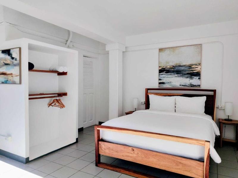 Alma Vida Hotel image