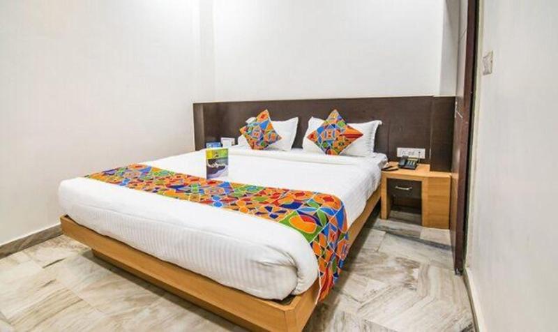 Fabhotel Golden Leaf image