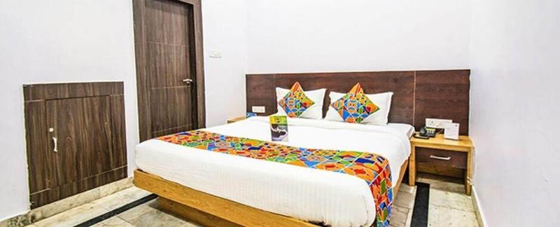 Fabhotel Golden Leaf image