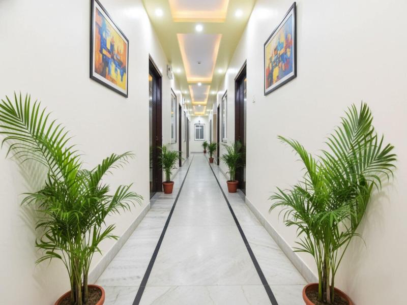 Fabhotel Golden Leaf image