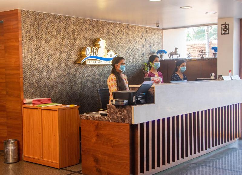 Hotel Om International image