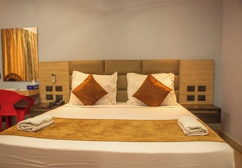 Hotel Om International image