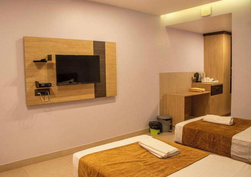 Hotel Om International image