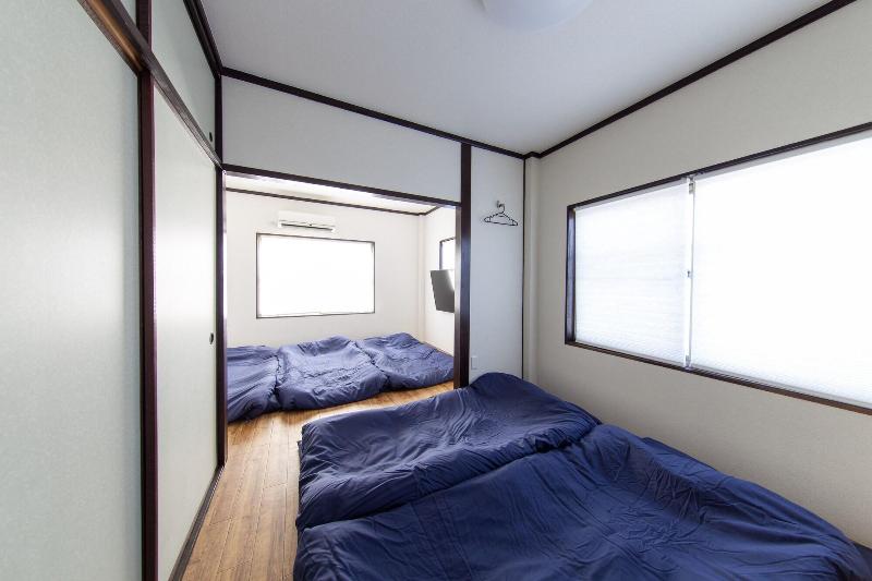 Guest House Gorilla image