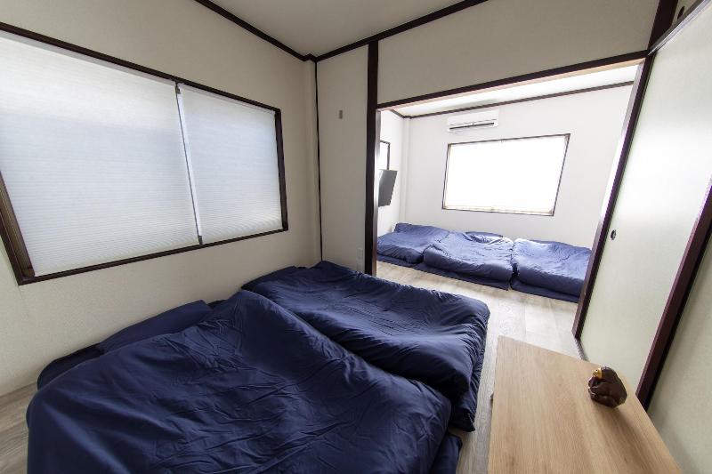 Guest House Gorilla image