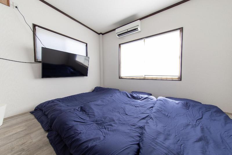 Guest House Gorilla image