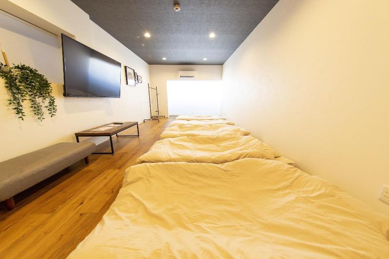 Guest House Gorilla image