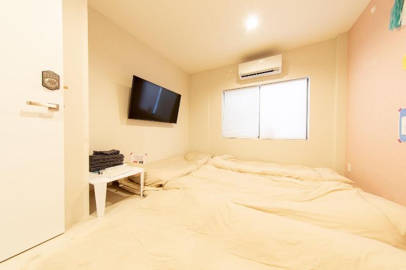 Guest House Gorilla image